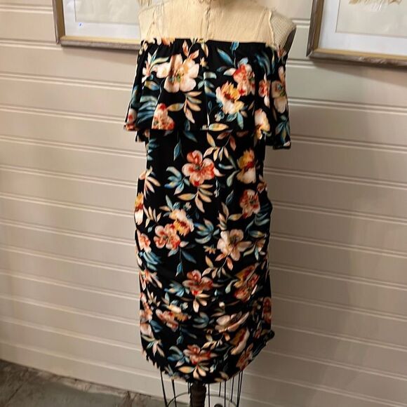 Hello Miz Black Floral Fitted Maternity Off Shoulder Dress Size Large NWT - Picture 3 of 10